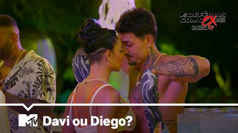 Aline e Davi ficam escondido l De Férias Com O Ex Caribe.